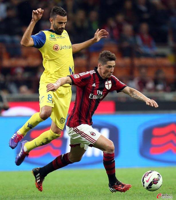 关于AC米兰绝杀西班牙,托雷斯统治全场的信息 关于AC米兰绝杀西班牙,托雷斯统治全场的信息