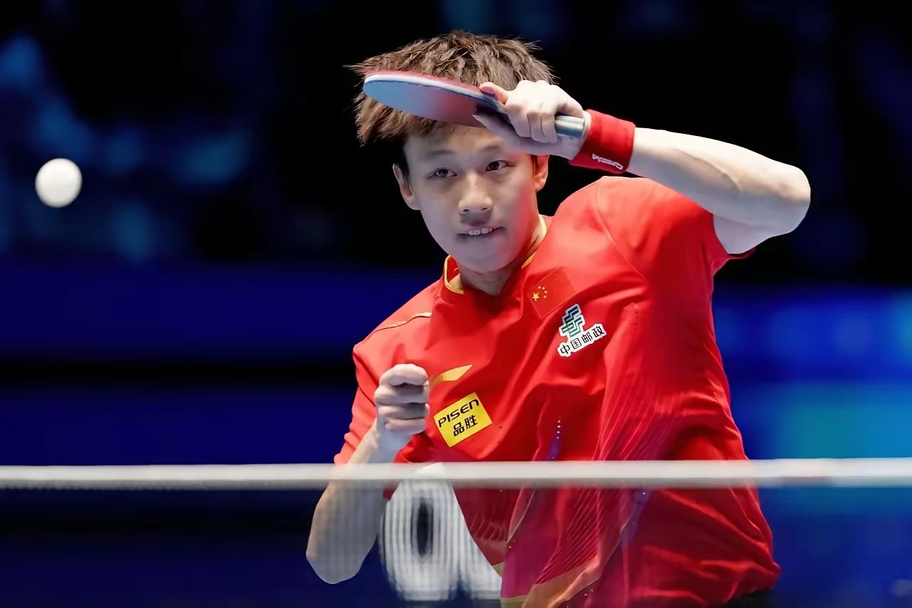 乌德里斯基在比赛中连入两球 乌德里斯基在比赛中连入两球