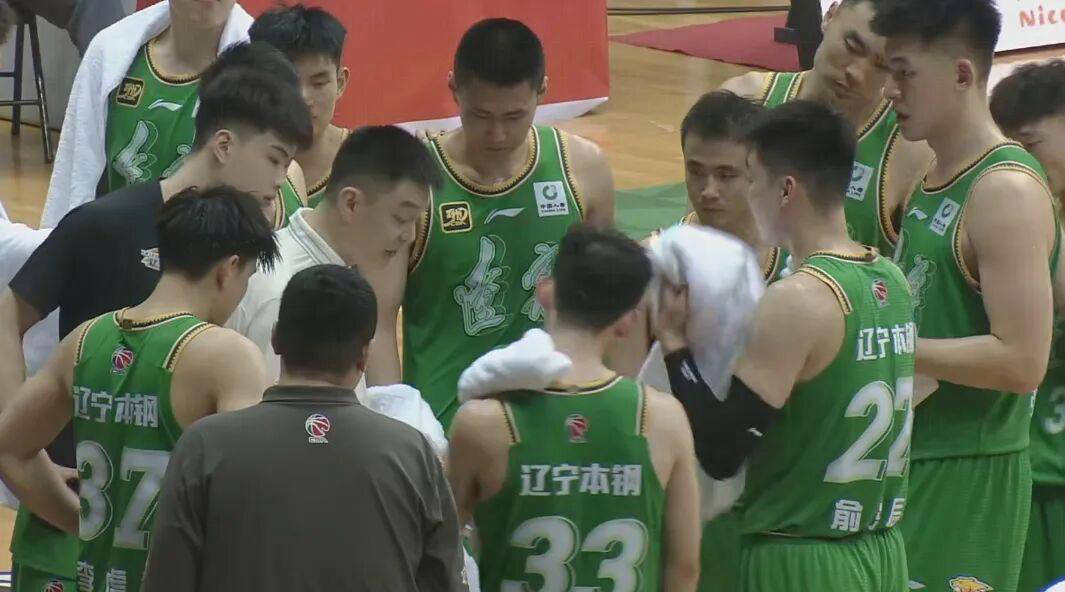 包含辽宁男篮遭逆转失败，需要全队总结的词条