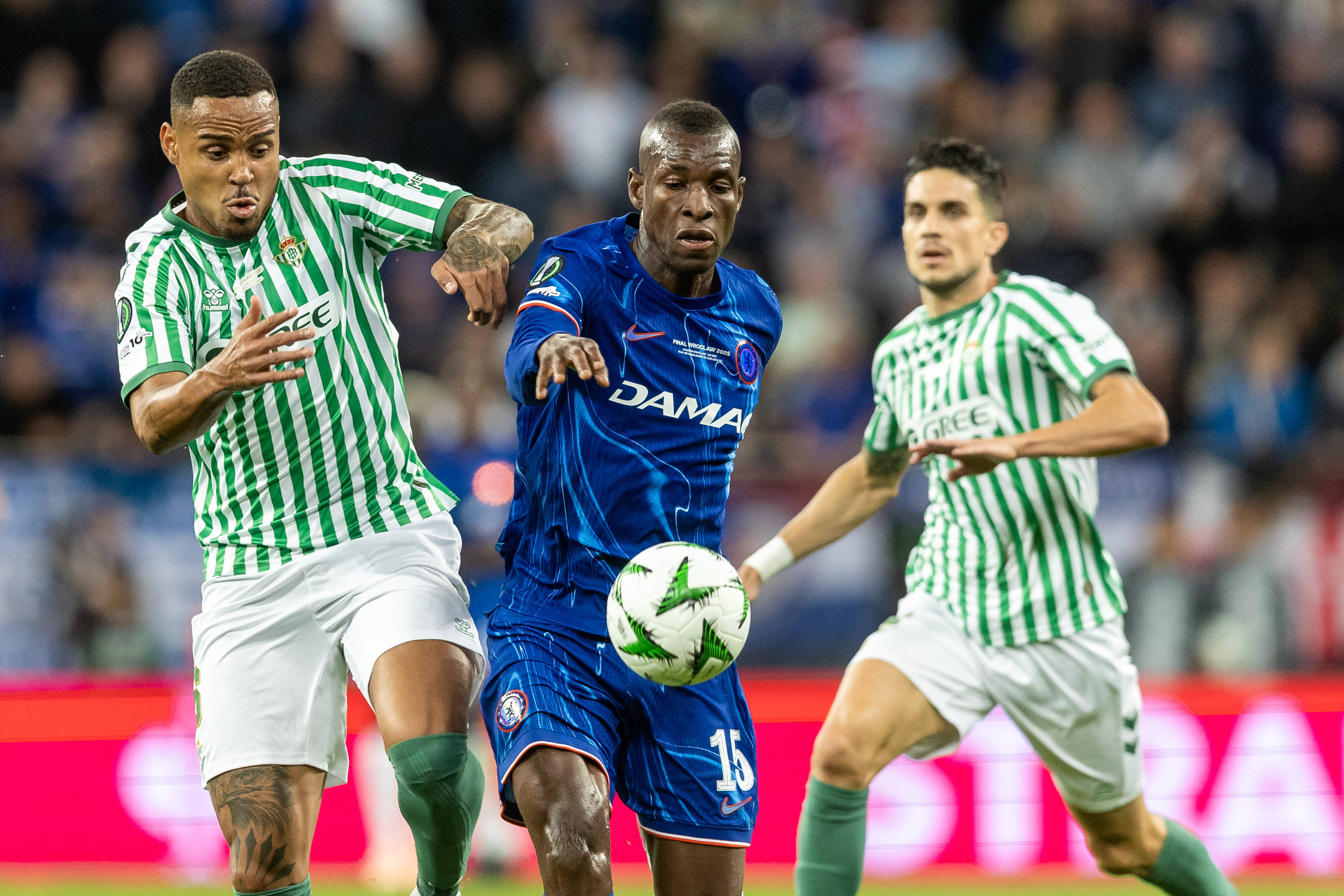 关于皇家贝蒂斯战绩出色，连胜中！的信息