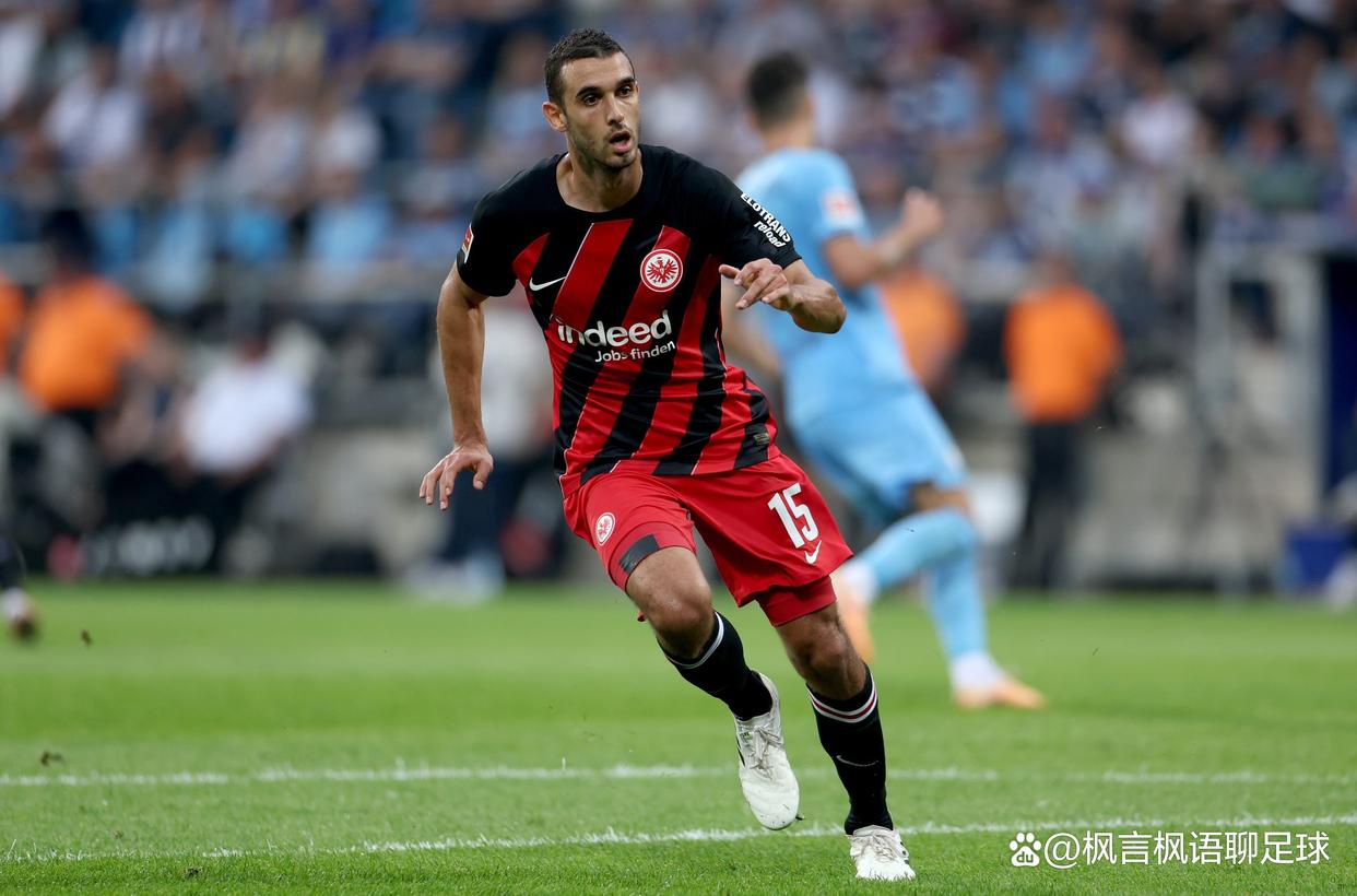 包含法兰克福踢平对手，争夺关键一分的词条