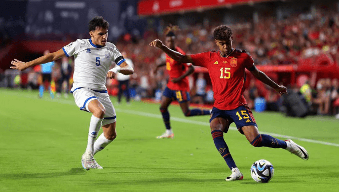 关于荷兰队险胜格鲁吉亚，欧预赛晋级计划有望实现的信息