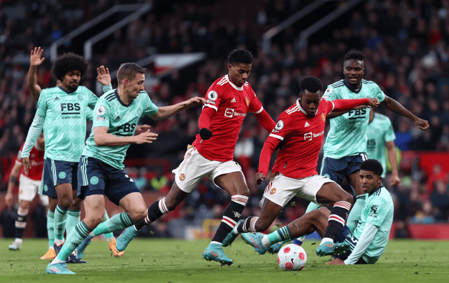 沃尔夫斯堡迎战弗赖堡，实力对比焦点的简单介绍