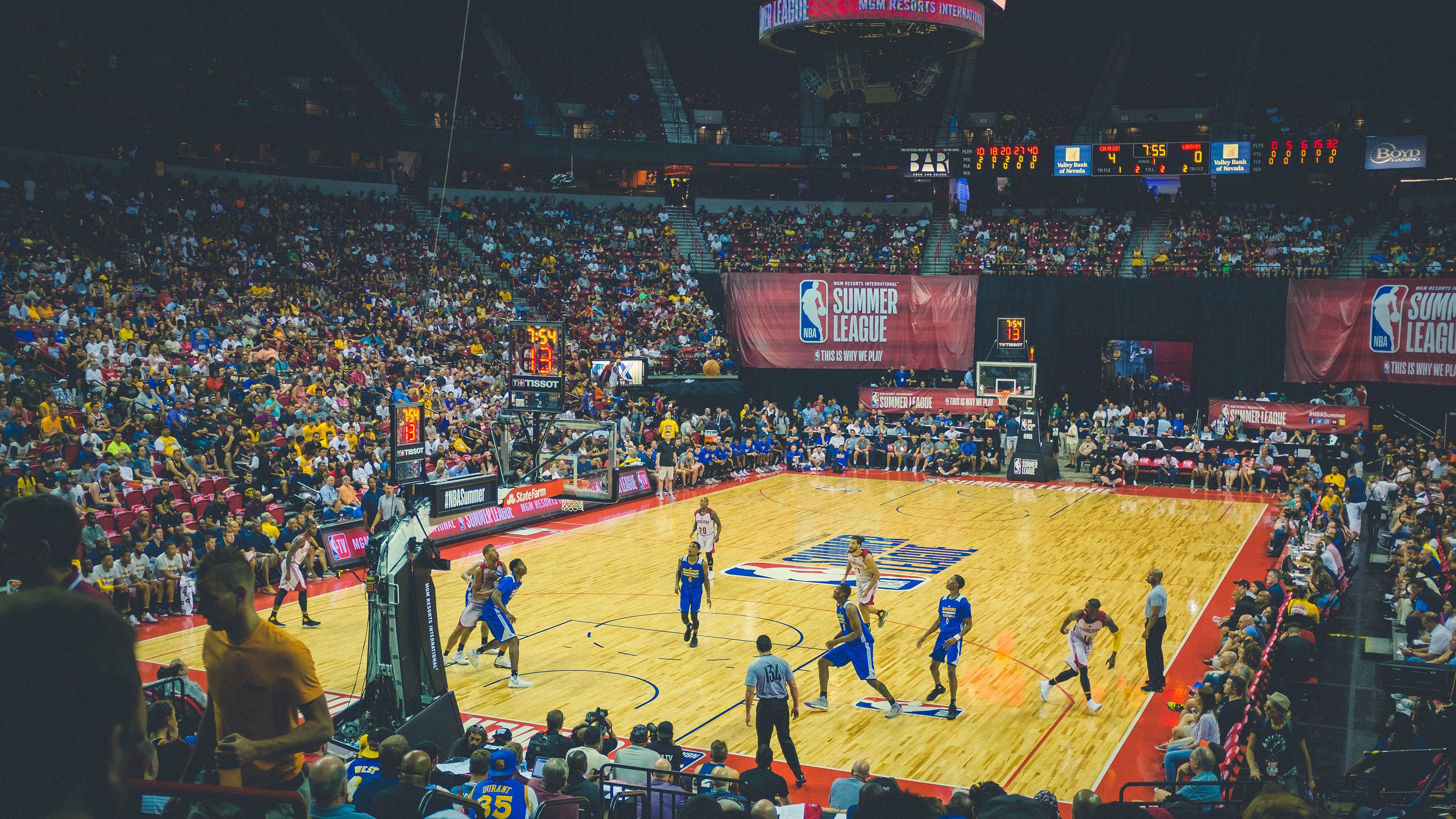 北欧风暴席卷非洲雄狮,努涅斯冠军级表现引领挪威连续得分压制阿尔及利亚