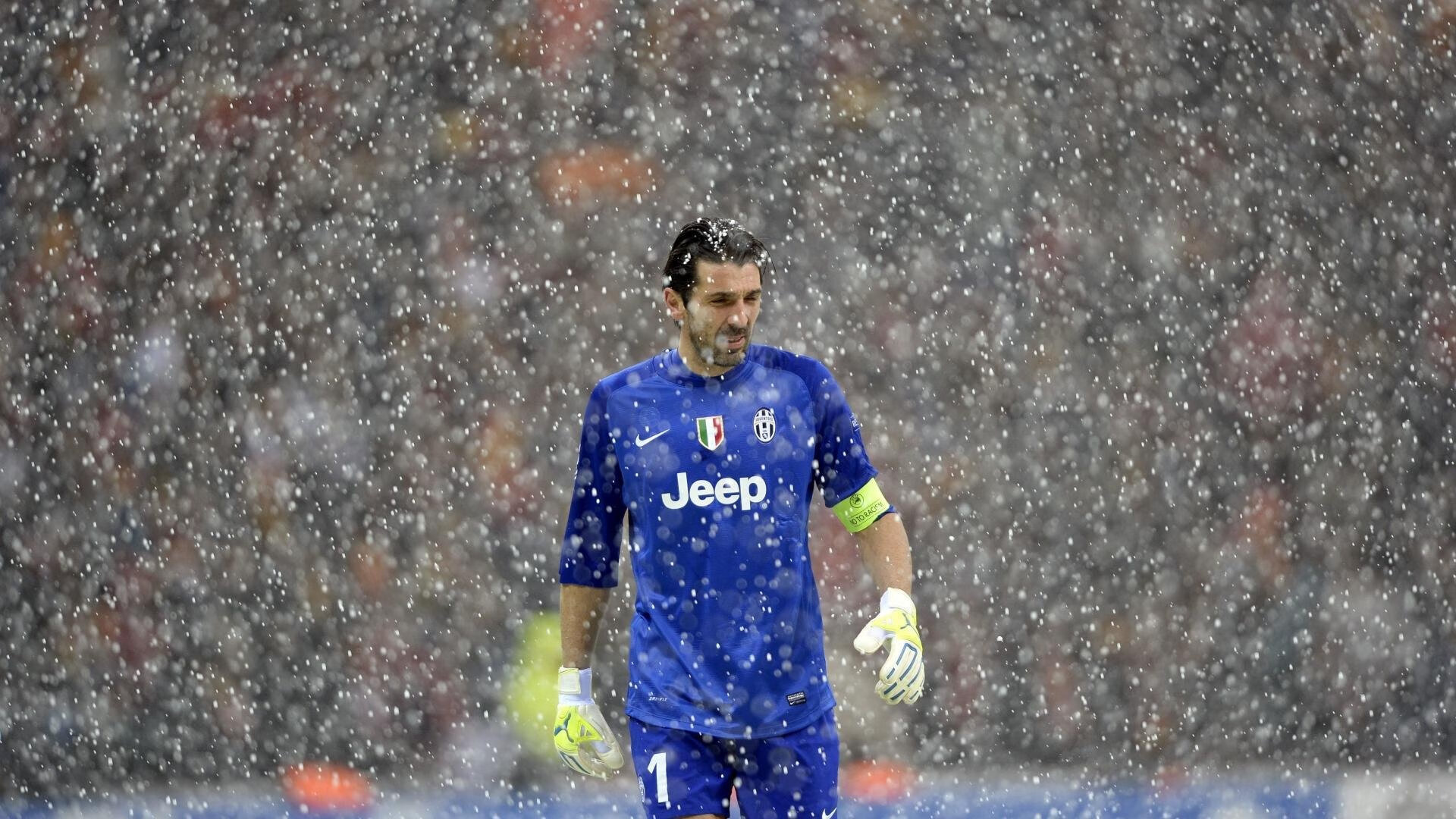 逆转奇迹，深圳队如何让库里的惊艳四座化为背景