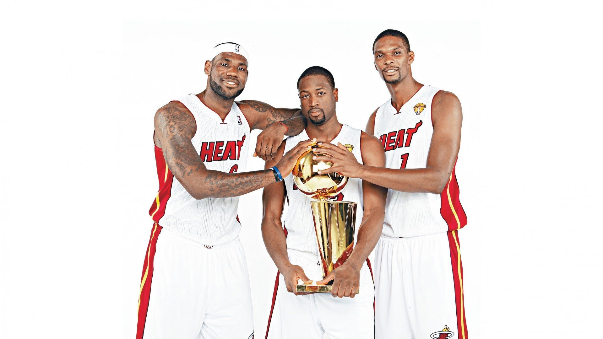 山东队碾压灰熊，杜兰特关键制胜，一场跨越时空的篮球想象